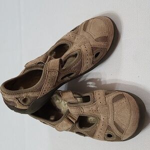 Cobbie Cuddlers Womens Outdoor Shoes Tan Leather?‎ Mesh Hook&Loop Sz 5W GUC